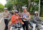 Polres-Magetan-Ajak-Masyarakat-Tingkatkan-Kesadaran-Berlalu-Lintas-Melalui-Public-Address
