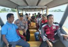 Berikan-Rasa-Aman,-Polisi-Siaga-di-Wisata-Bahari-Tlocor-Selama-Libur-Lebaran