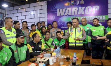 Operasi-Keselamatan-Semeru-2026-Kakorlantas-Polri-Ajak-Ojol-di-Kota-Batu-Jadi-Pelopor-Tertib-Lalu-Lintas