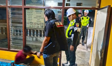 Polres-Situbondo-Gencarkan-Razia-Malam-dan-Edukasi-Preventif,-Cegah-Peredaran-Narkoba