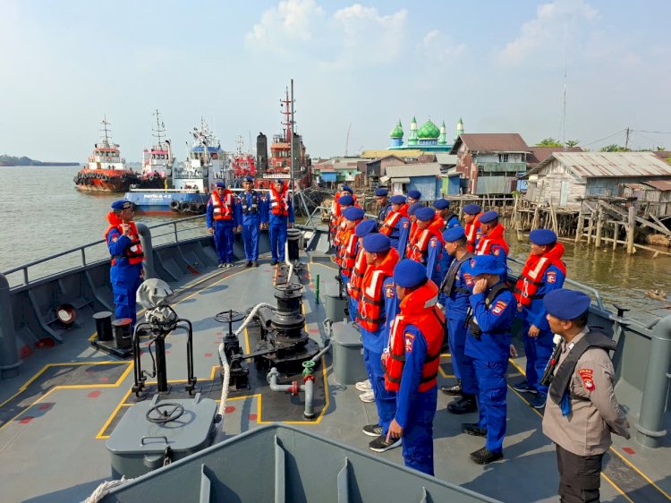 Polri Perkuat Operasi SAR KM Virgo Transport 8, Tiga Kapal Polisi Diberangkatkan