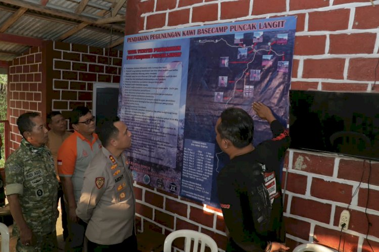 Polres Blitar dan Tim Gabungan Dirikan Posko Darurat Tangani Karhutla Gunung Butak